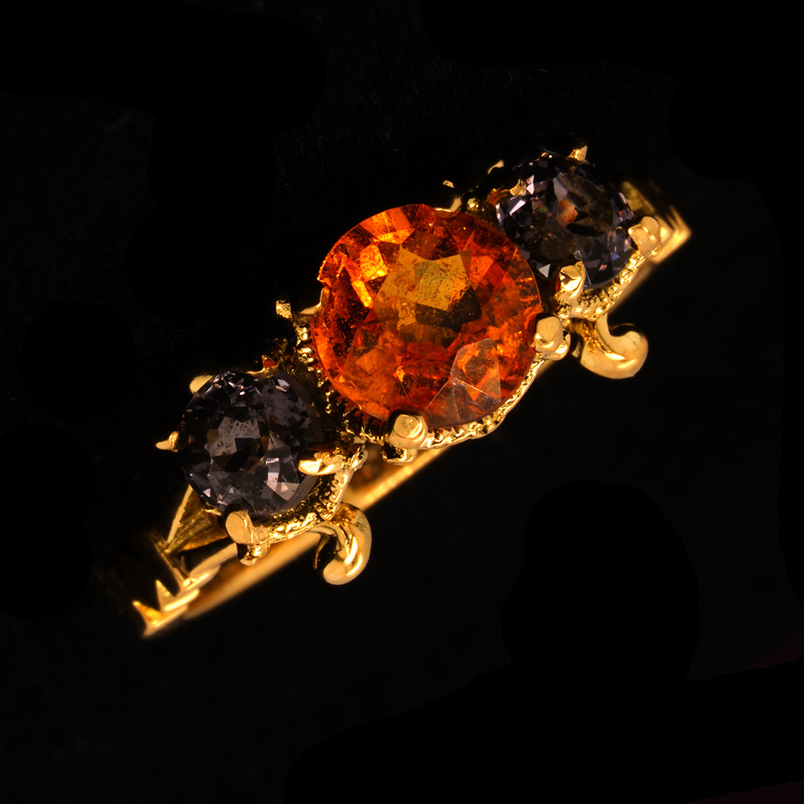 VELVET BONFIRE RING