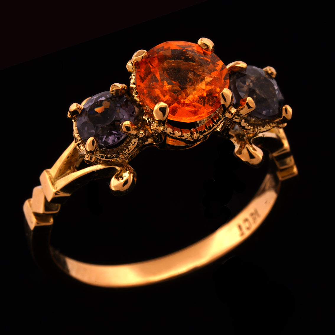 VELVET BONFIRE RING