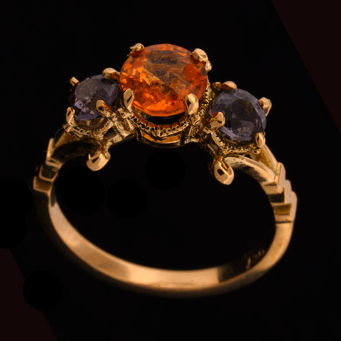 VELVET BONFIRE RING