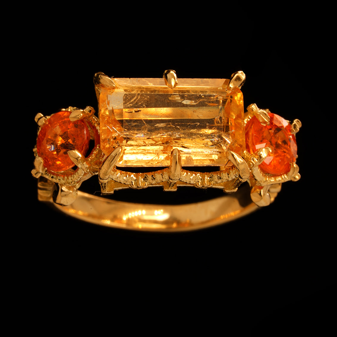 PRIMROSE MAJESTY RING
