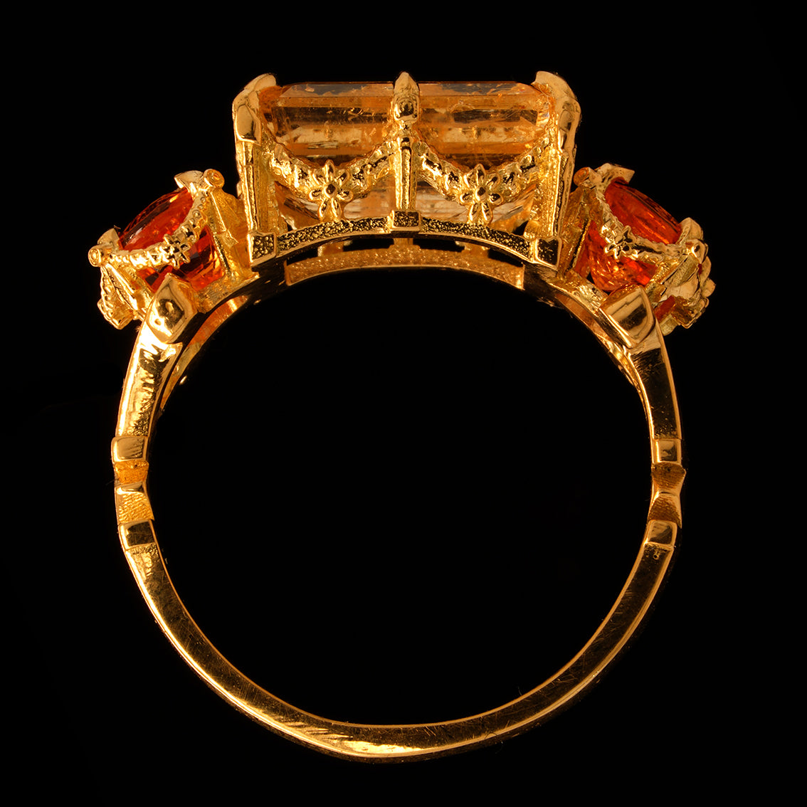 PRIMROSE MAJESTY RING