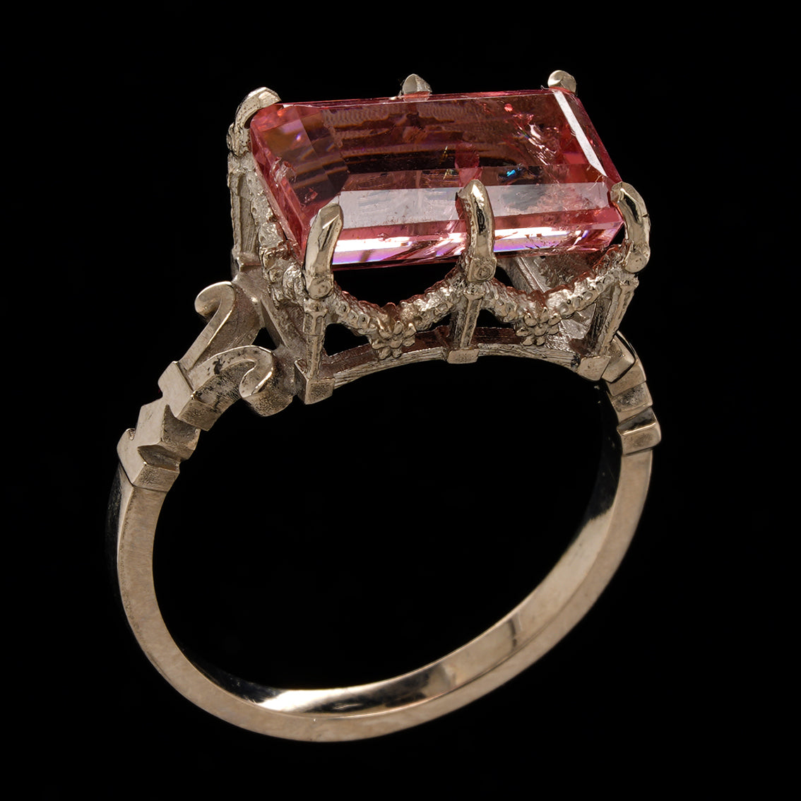aa BLUSH OF ELEGANCE RING