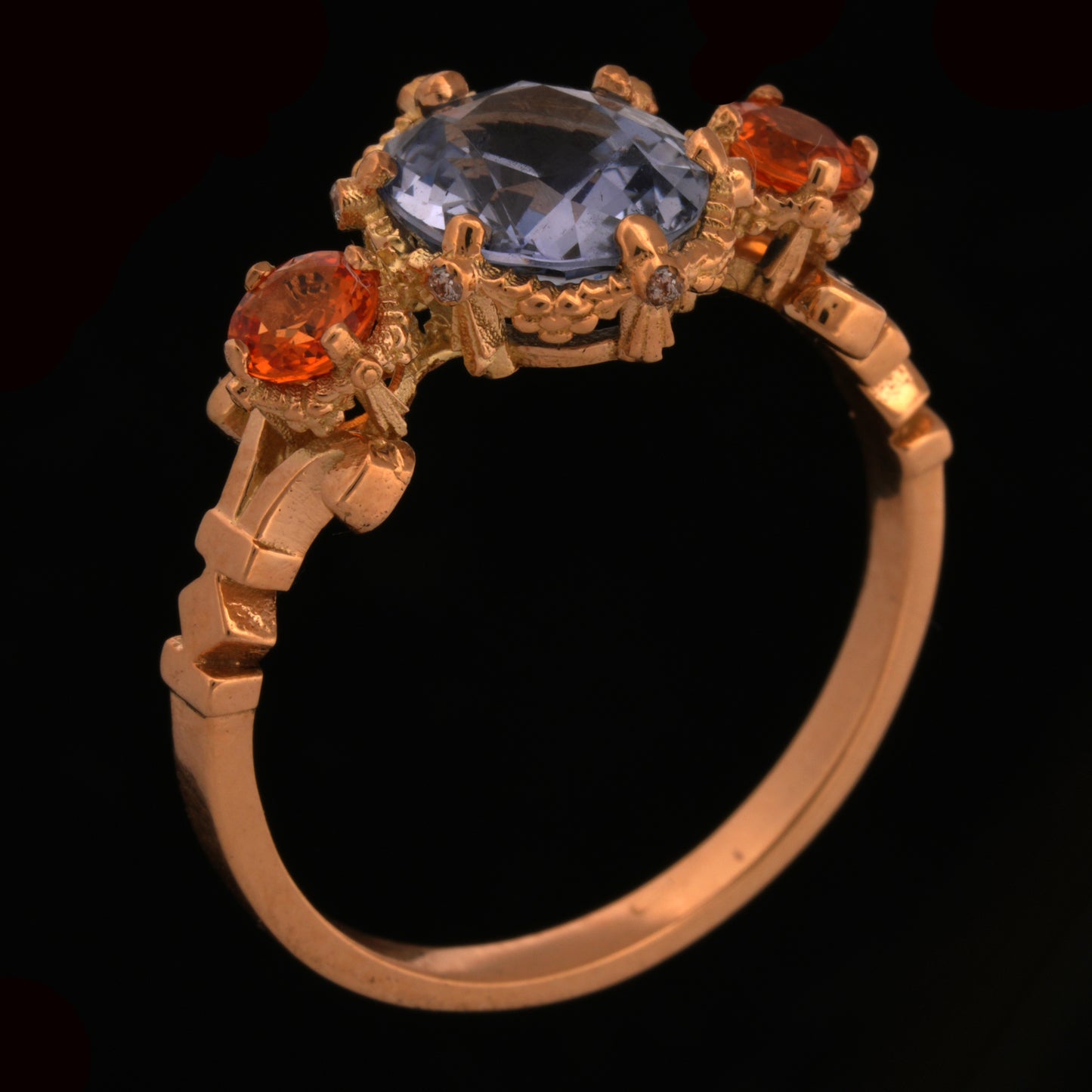 ECLIPSE ELEGANCE RING