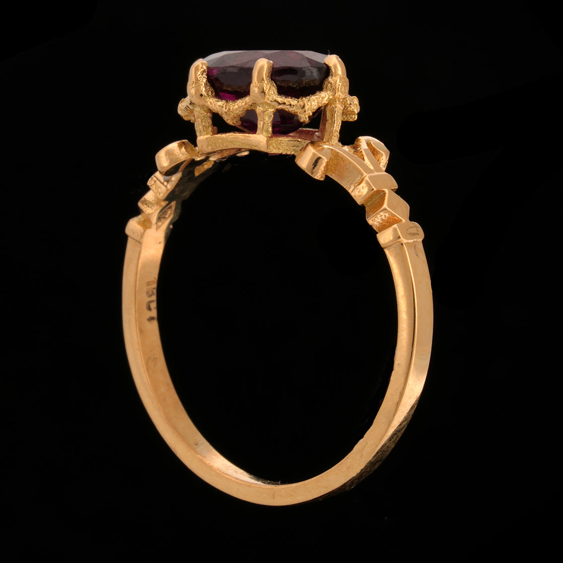 JOSEPHINE GARNET RING