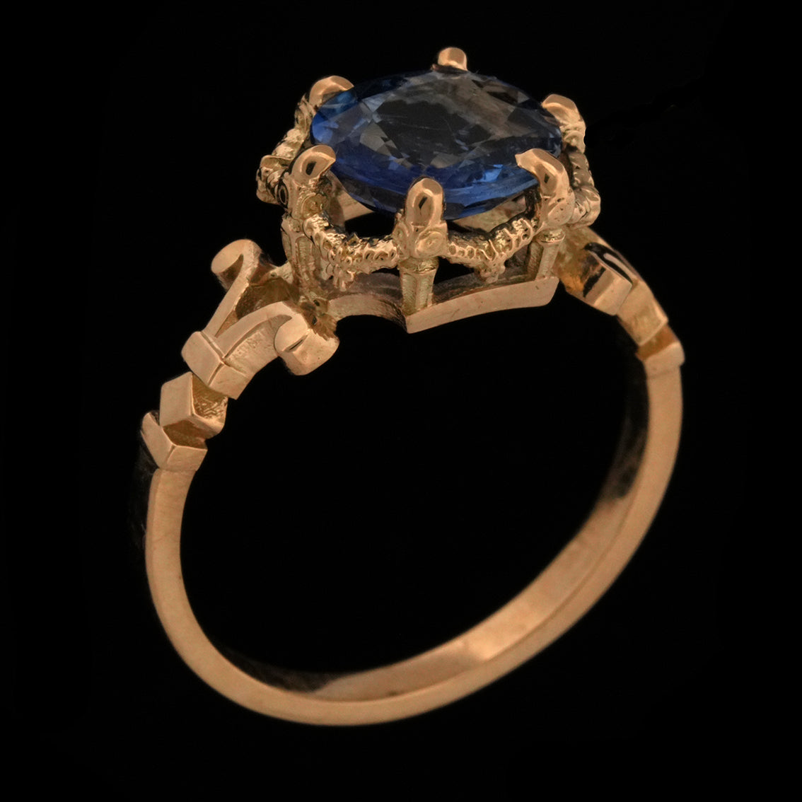 GARLAND SAPPHIRE RING
