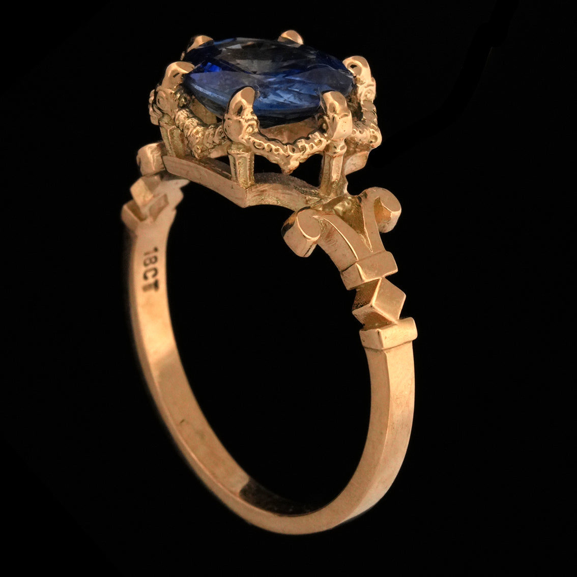 GARLAND SAPPHIRE RING