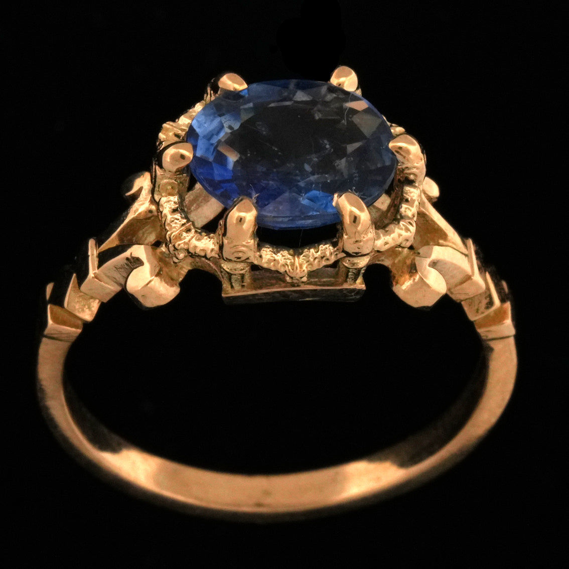 GARLAND SAPPHIRE RING