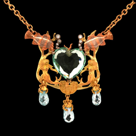 OCEAN'S EMBRACE NECKLACE