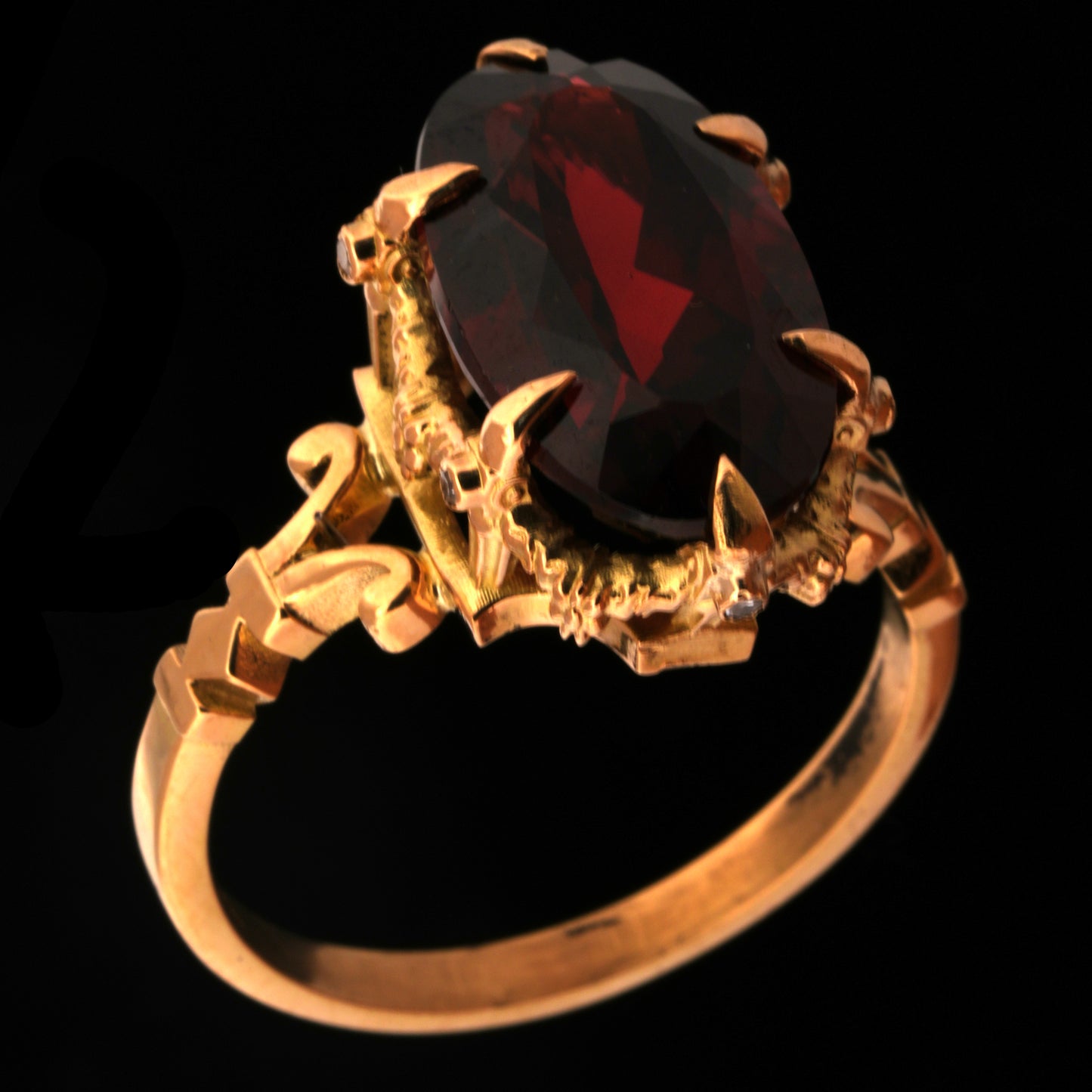 Hecate Garnet Ring