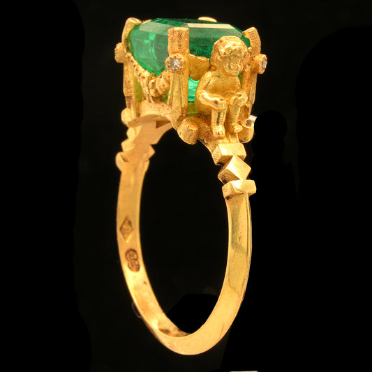 VENUS' CHERUBS AND EMERALD RING