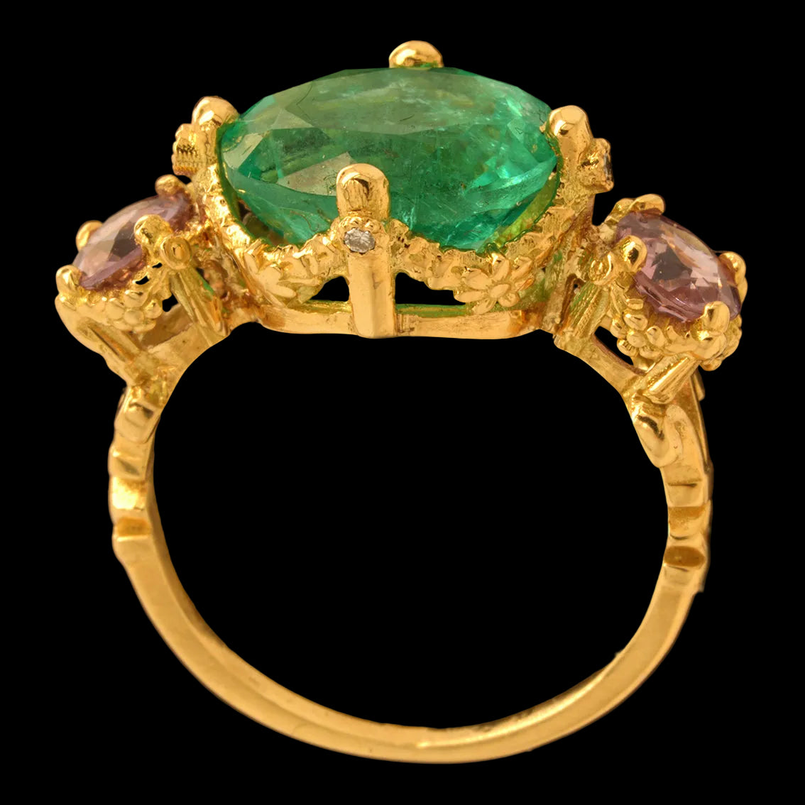 POMPADOUR EMERALD RING