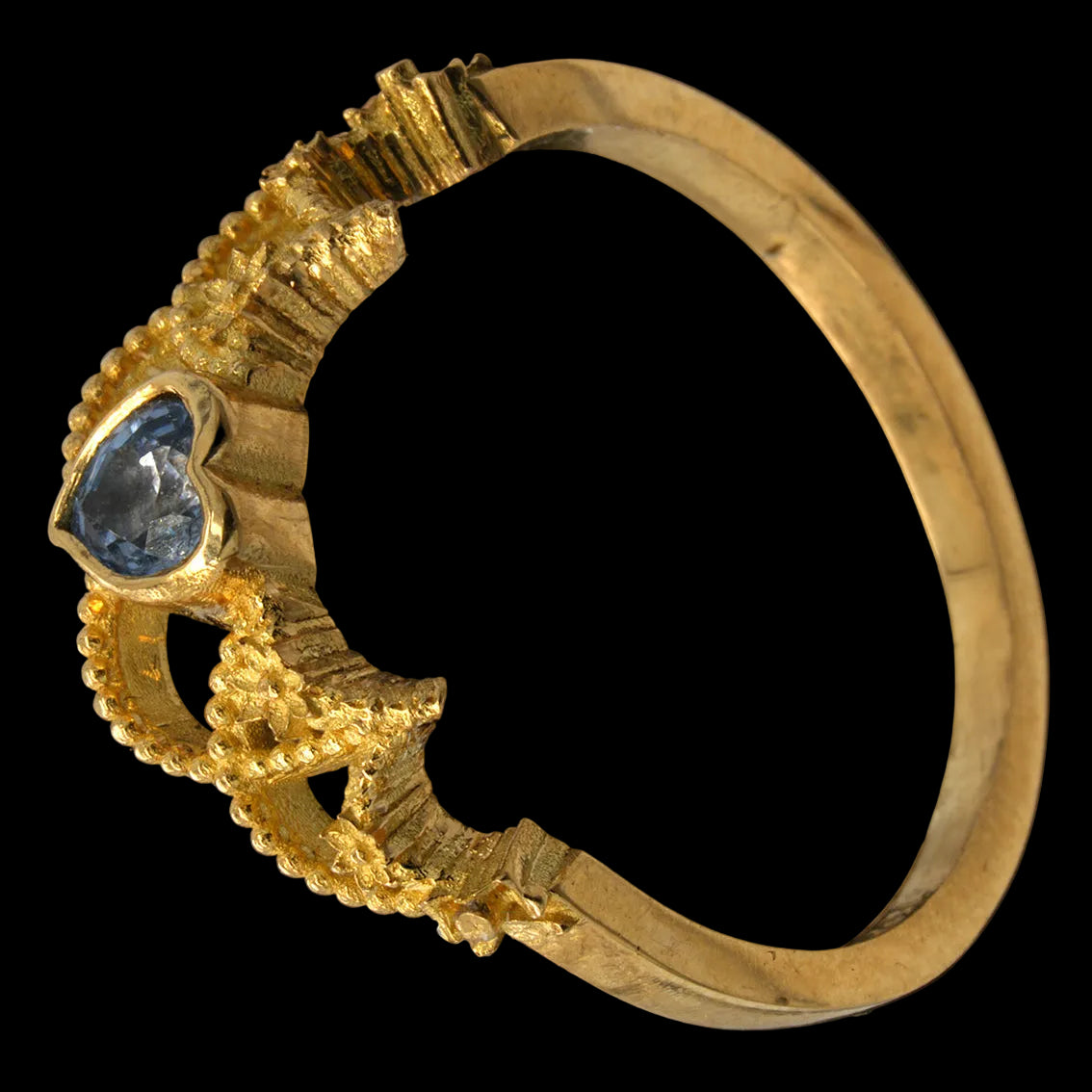 EMPYREAN SAPPHIRE HEART RING