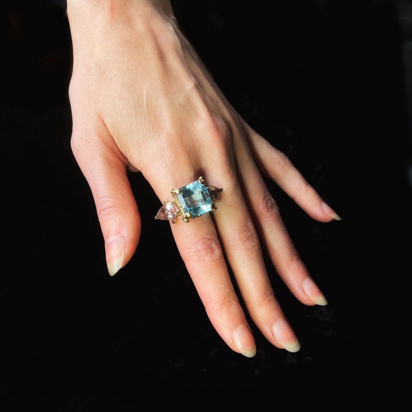 FLUORESCENCE GARLAND RING