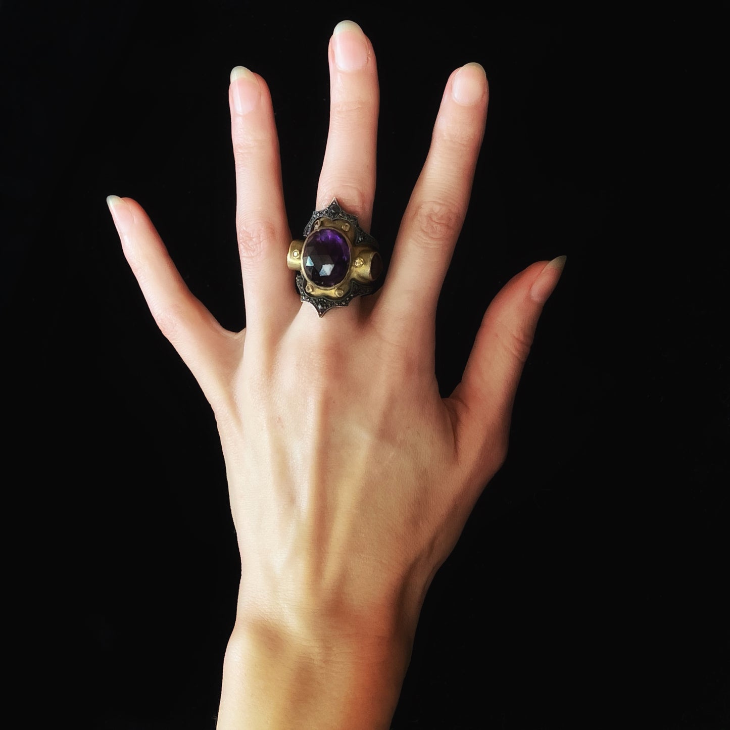 VALIANT DYNASTY RING