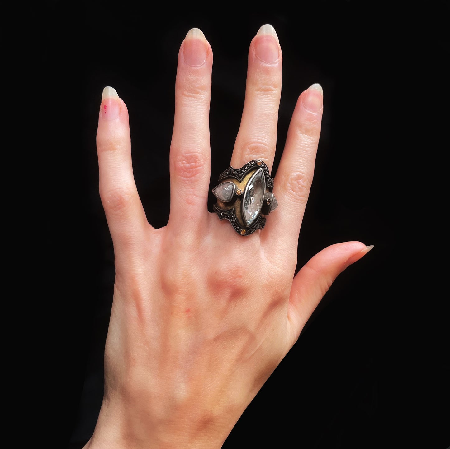 BAGUE MÉDIÉVALE AIGUE-MARINE