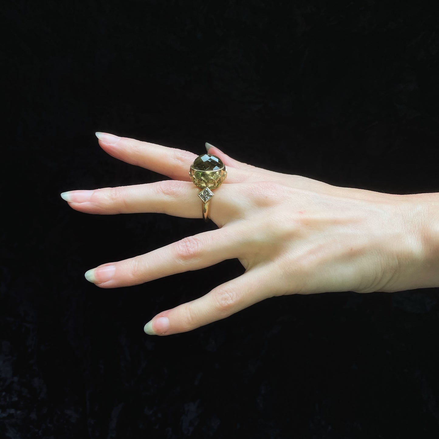 CHLORIS RING