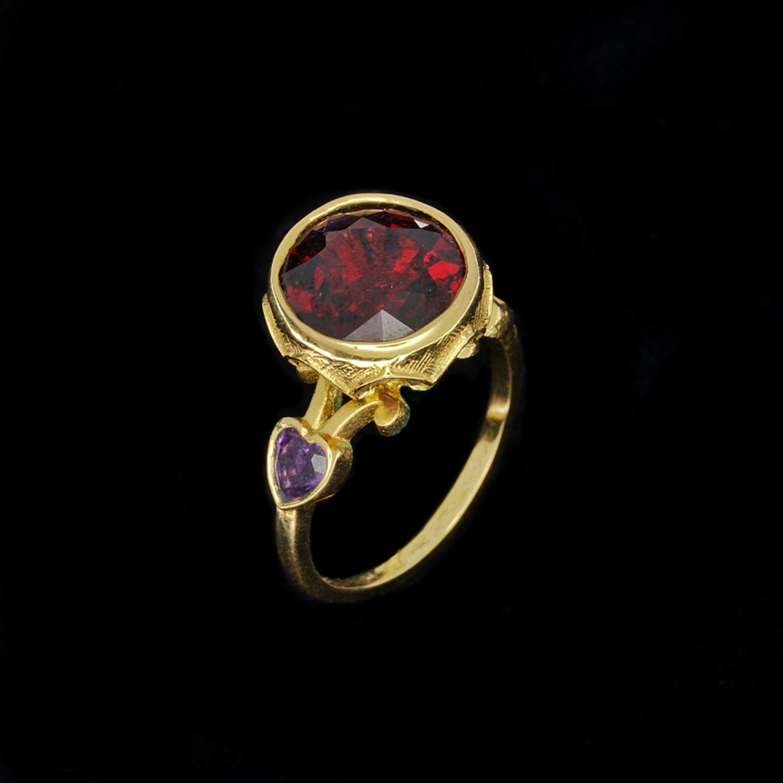 ENCHANTING TRYST RING