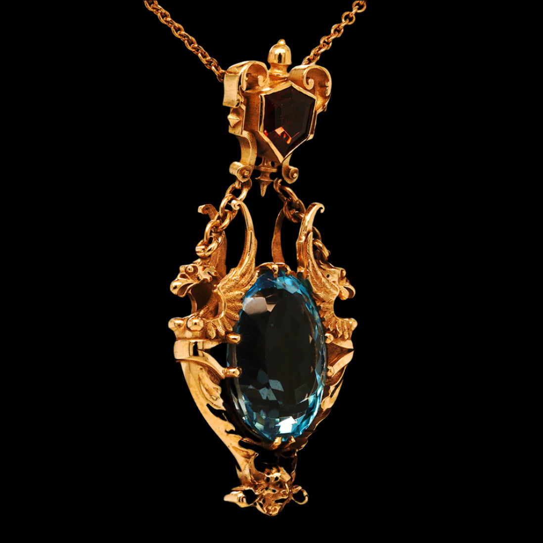 GRIFFIN'S CREST PENDANT NECKLACE