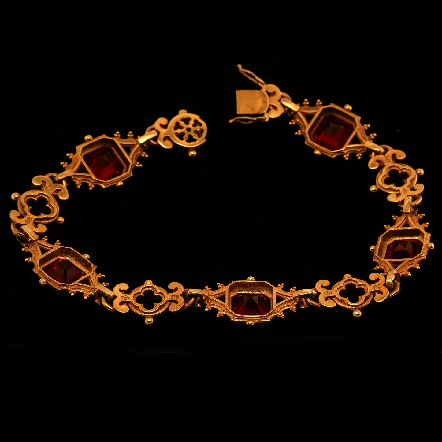 PALAZZO DUCALE GOTHIC GARNET LINK BRACELET