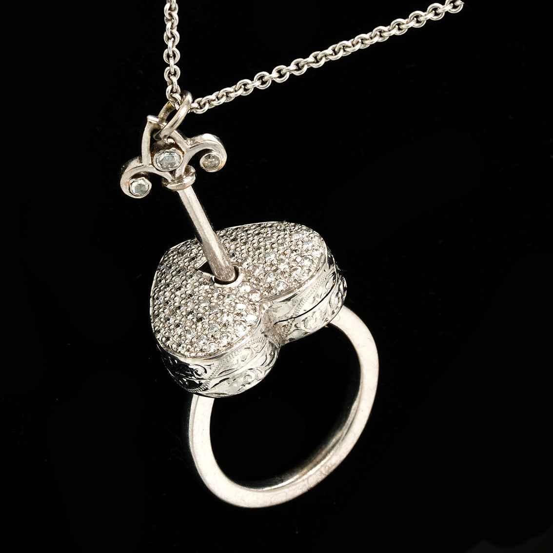 BAGUE POISON CŒUR PRÉCIEUX