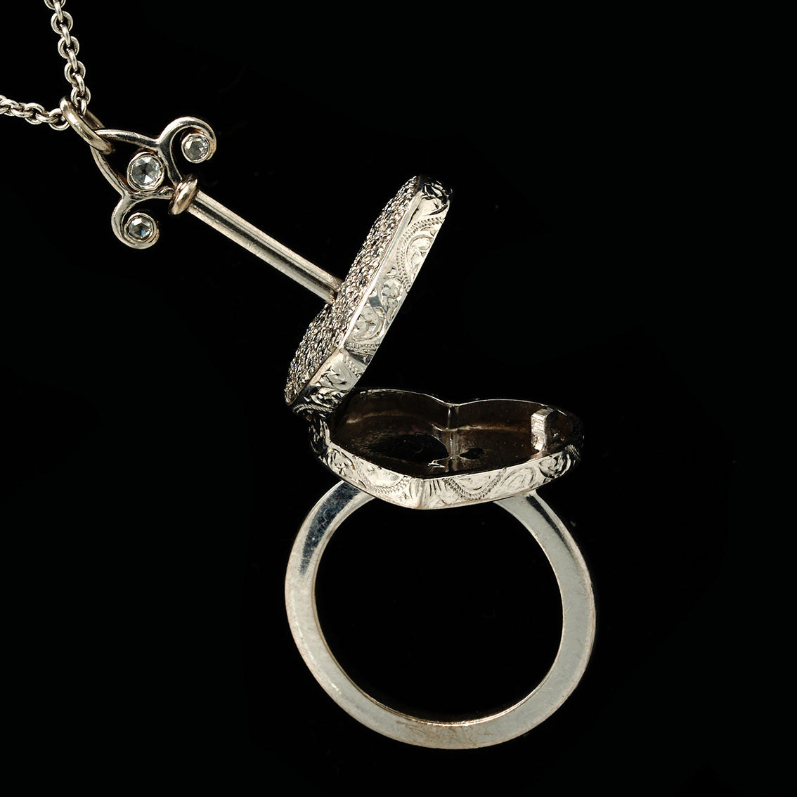 BAGUE POISON CŒUR PRÉCIEUX