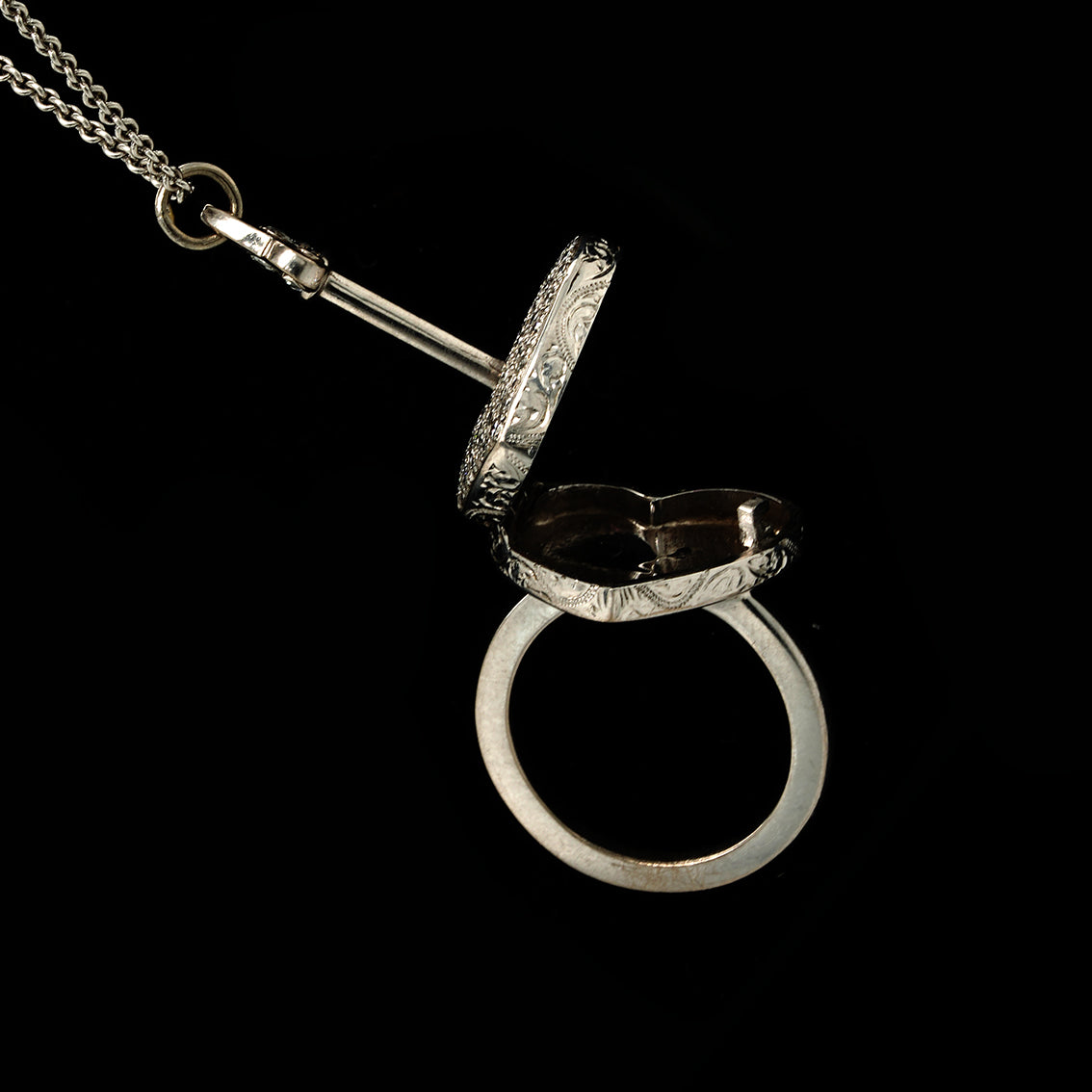 BAGUE POISON CŒUR PRÉCIEUX
