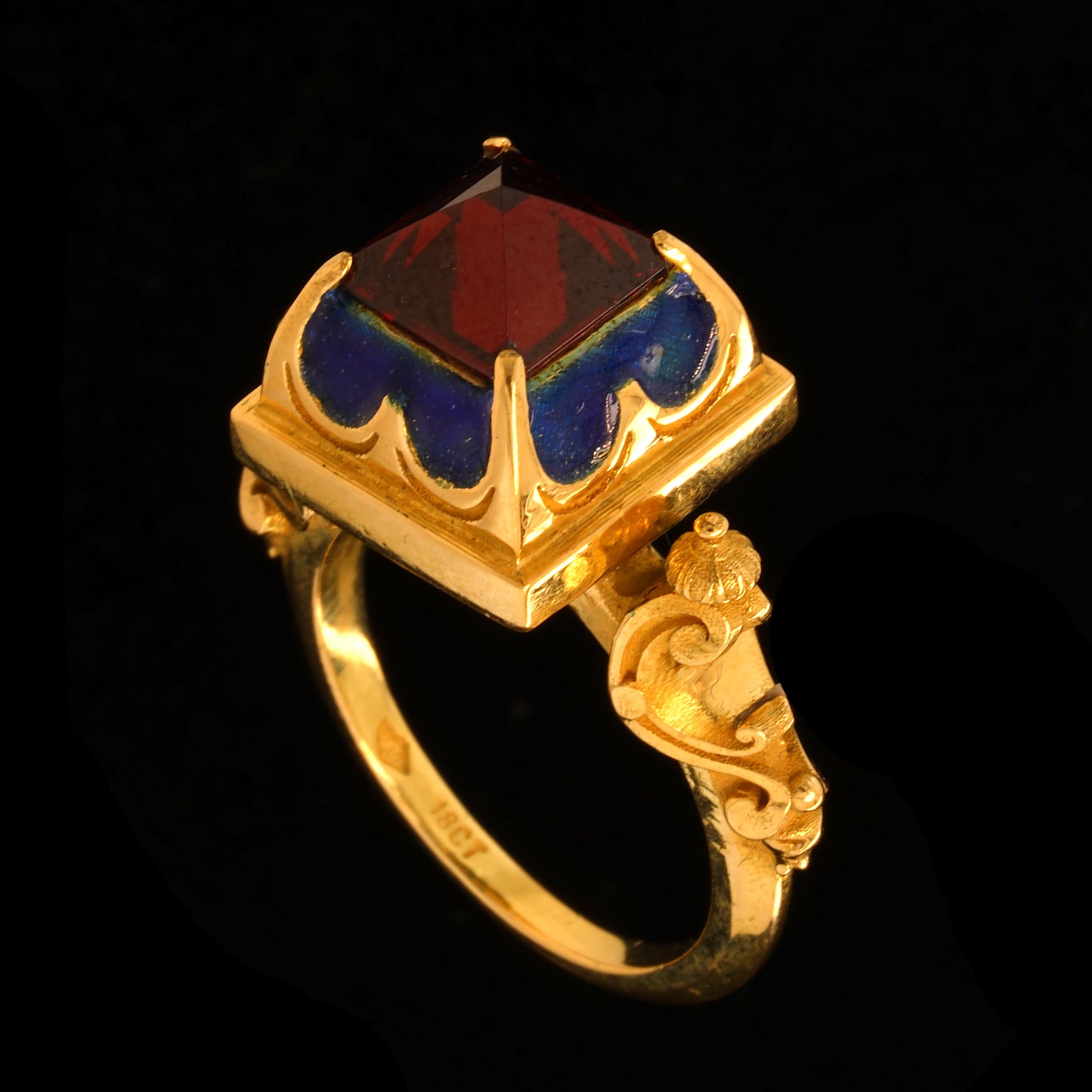 THE CROWNED HEART OF MARY RING