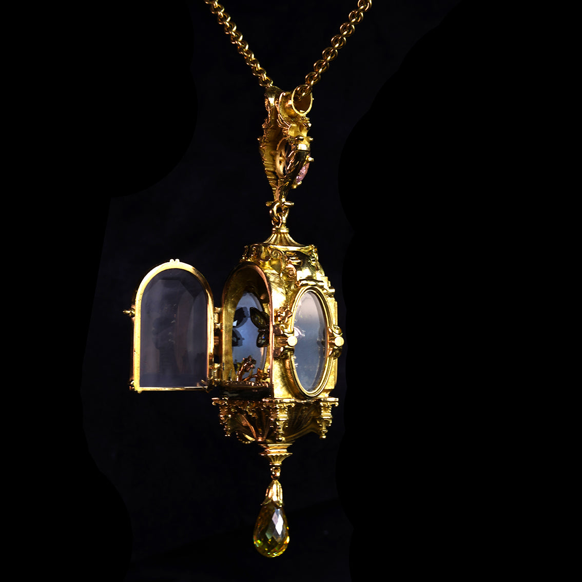 THE CHANGELING PENDANT