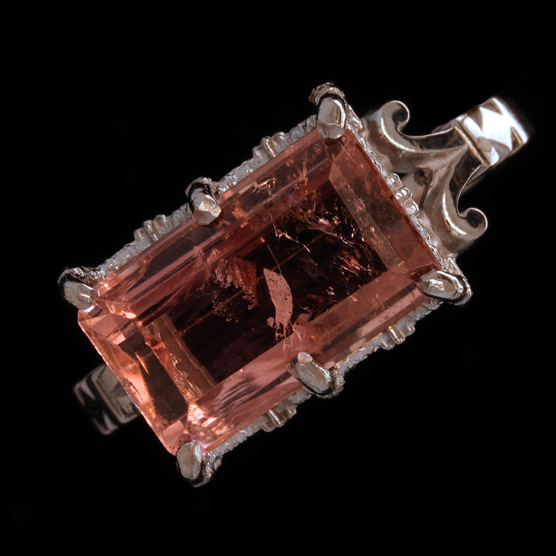 aa BLUSH OF ELEGANCE RING