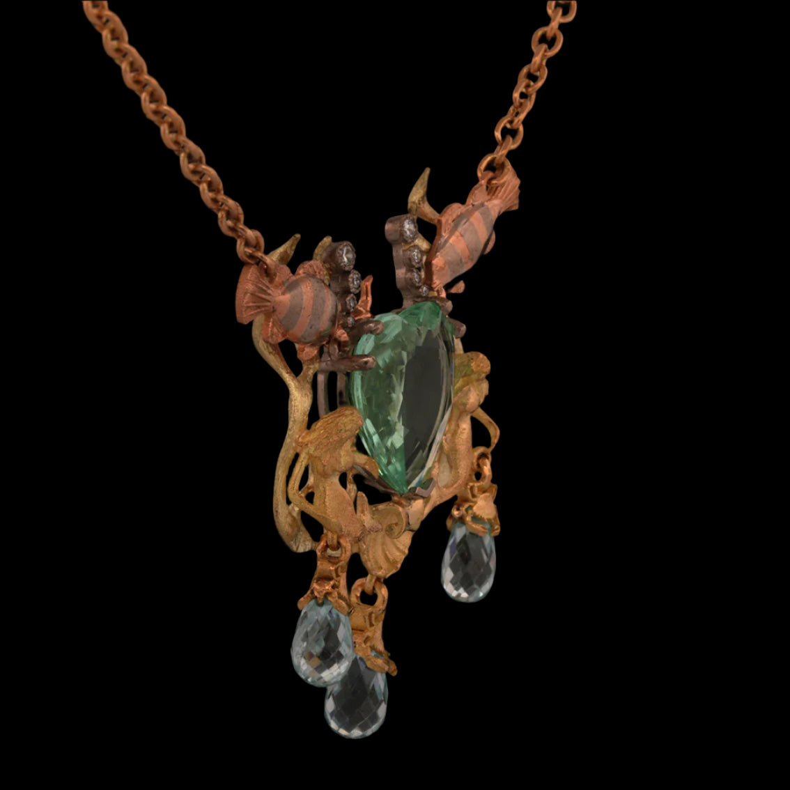 OCEAN'S EMBRACE NECKLACE