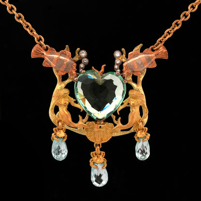 OCEAN'S EMBRACE NECKLACE