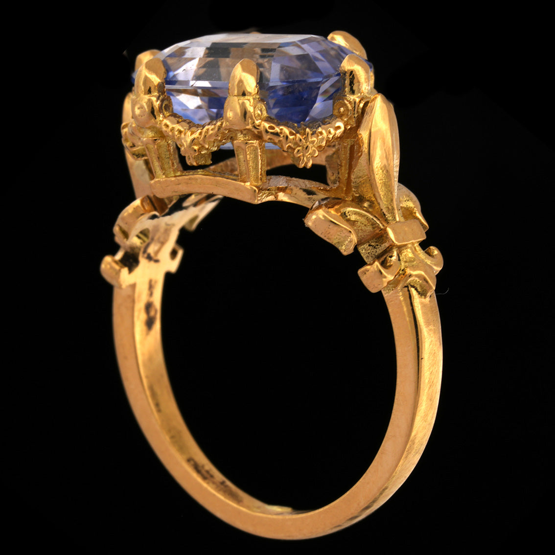 BLEU CIEL SAPPHIRE RING