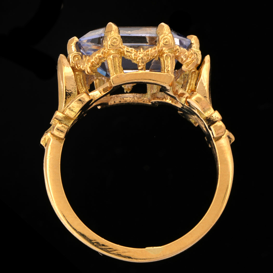 BLEU CIEL SAPPHIRE RING