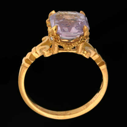 LADY LILAS SAPPHIRE RING