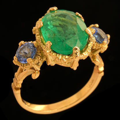 EXQUISITE EMERALD RING