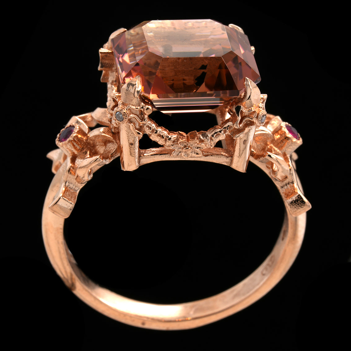 BERIBBONED OPULENCE RING