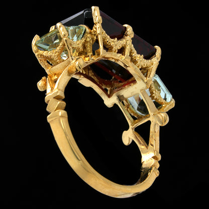 GARLAND MAJESTY RING