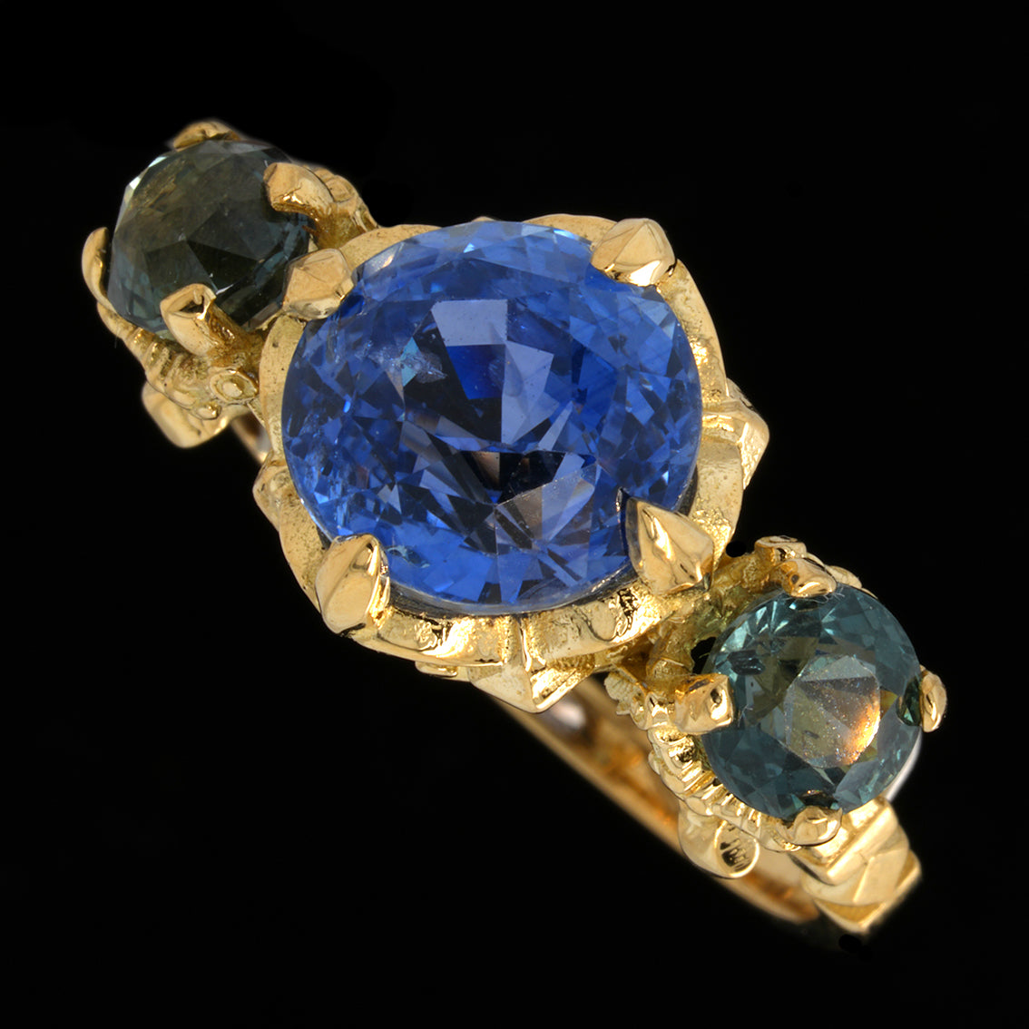 AMPHITRYON SAPPHIRE RING
