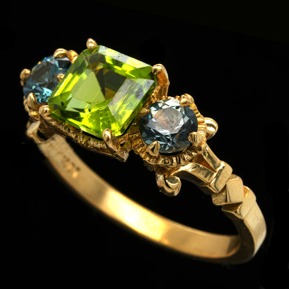 PERIDOT GARLAND RING