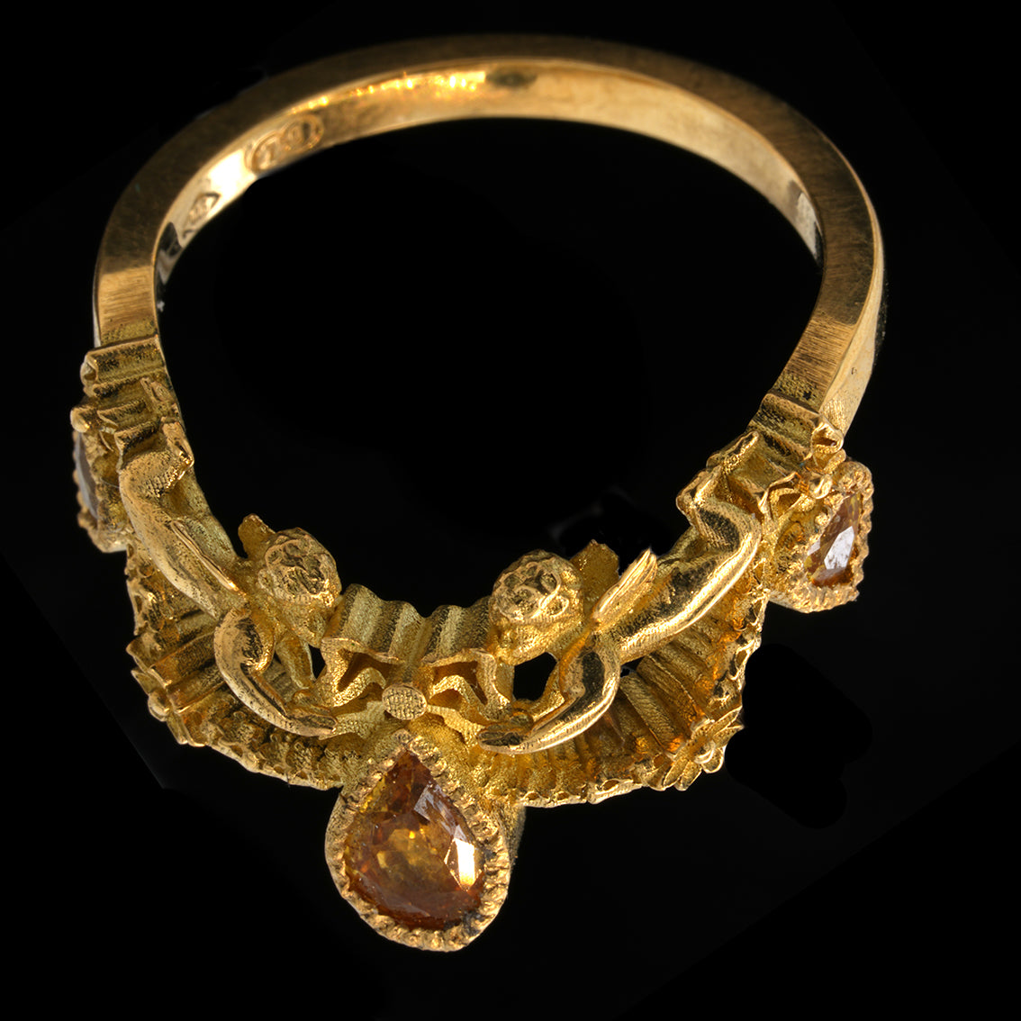 BERIBBONED GOLDEN SAPPHIRE ANGEL RING