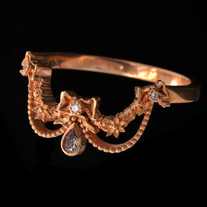 BERIBBONED DIAMOND RING