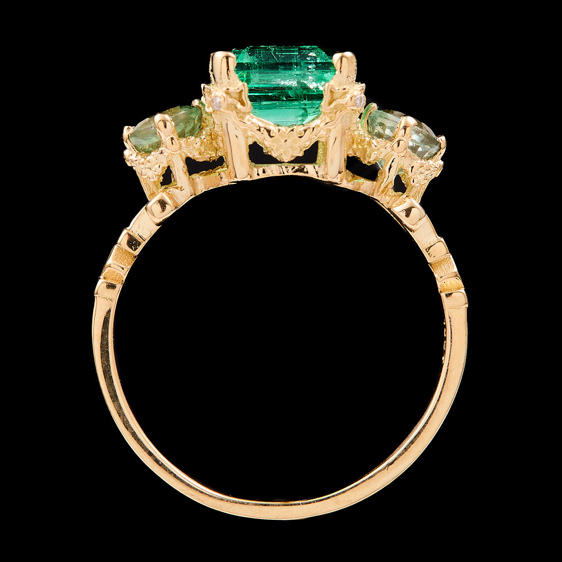 VERDANT FANTASY RING