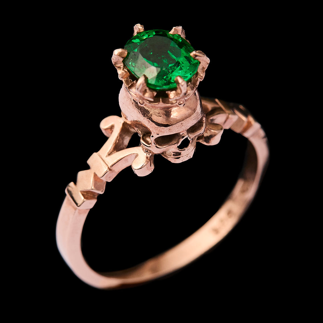 CATACOMB TSAVORITE ROSE RING