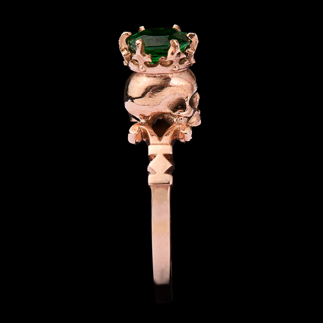 CATACOMB TSAVORITE ROSE RING