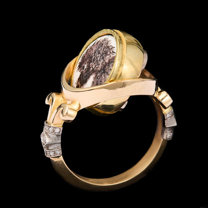 MONOGRAM AND PORTRAIT SWIVEL RING