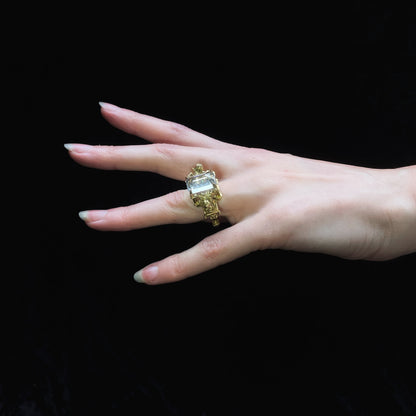 EFFERVESCENT TEMPTRESS RING