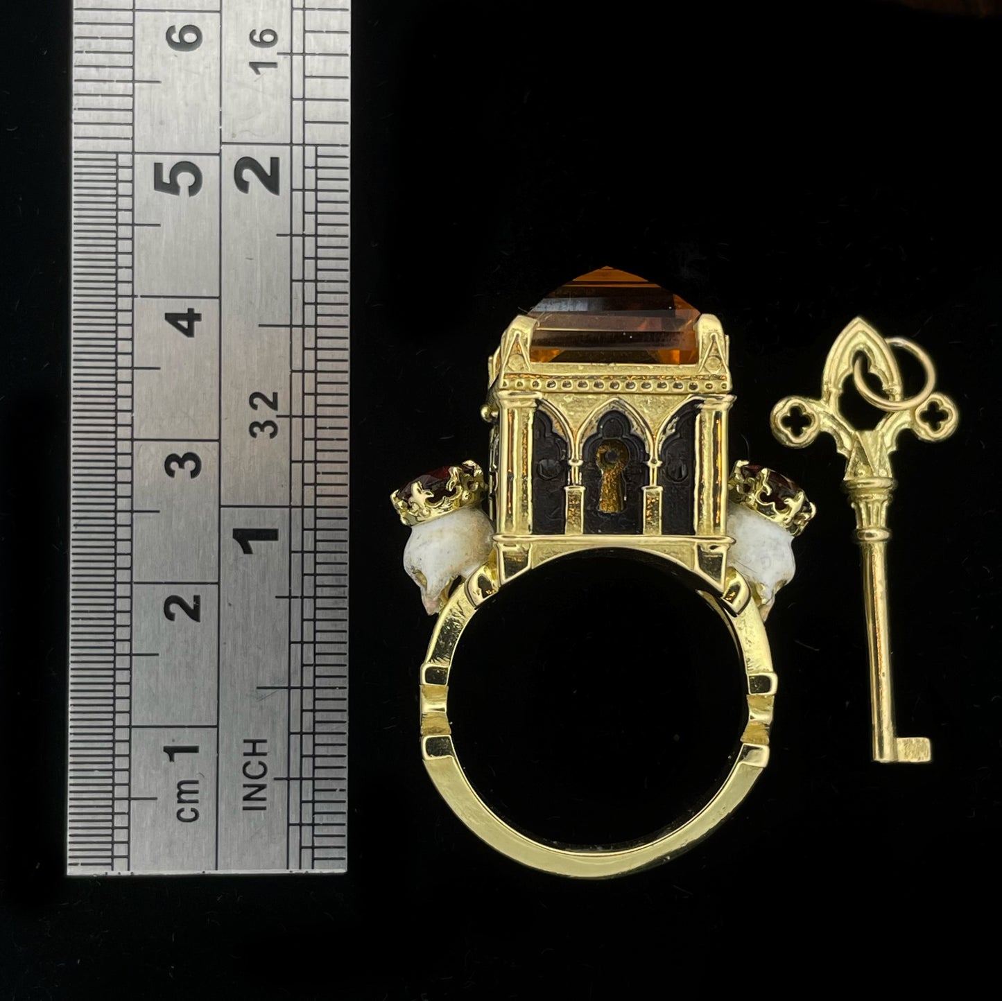 ANELLO DELLA CAMERA DEL VELENO DEI SANTI DELLA CATACOMB