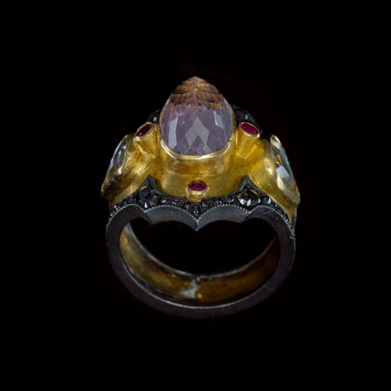 ANELLO BIZANTINO CON DIAMANTI KUNZITE