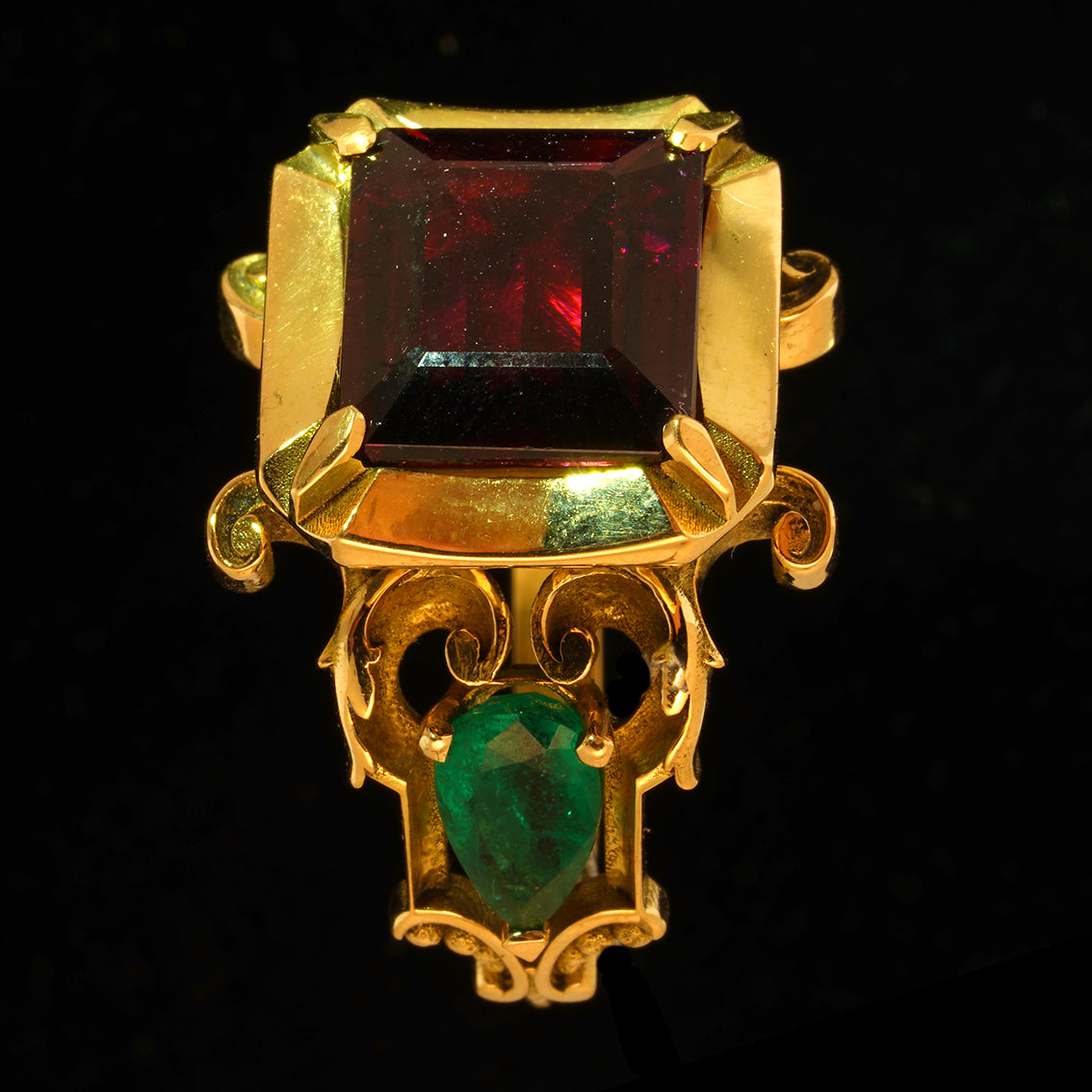 MEDIEVAL ROYALTY RING