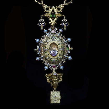 HOLY GRAIL NECKPIECE